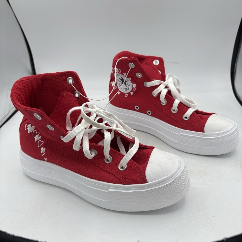 Converse Shoes Womens Size 6.5 Chuck Taylor All Star Move Red Heart Sneakers